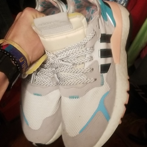 Shoes - Picture 4 of 4